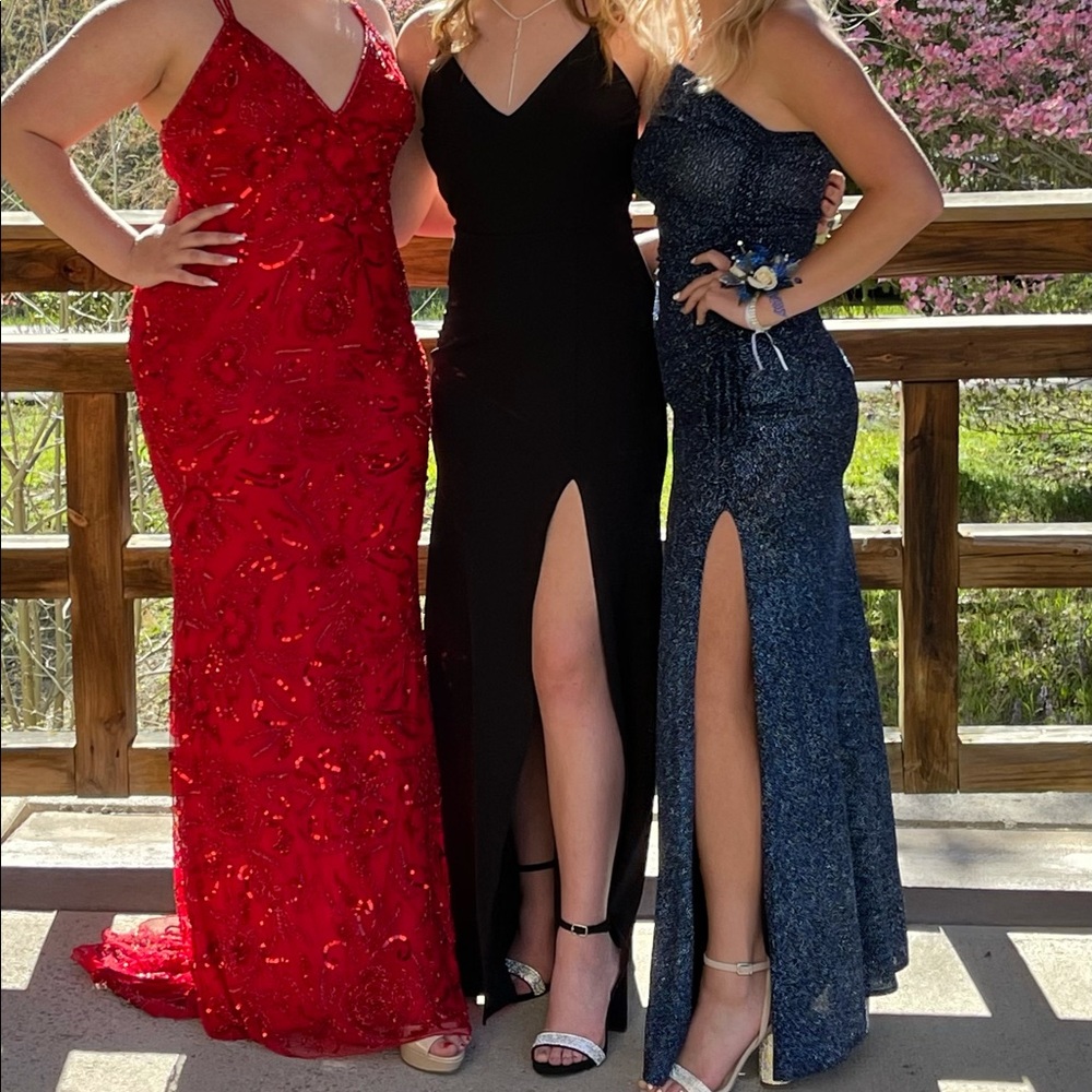 Windsor long black Chloe lace-up back formal dress